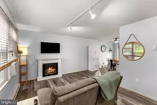 305 Fulton St, Akron, PA 17501 - Photo 3