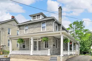 33 S 11th St, Akron, PA 17501 - Photo 43