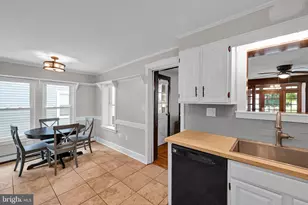 33 S 11th St, Akron, PA 17501 - Photo 13