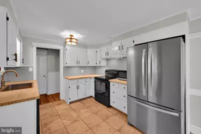 33 S 11th Street, Akron, PA 17501 - Photo 11