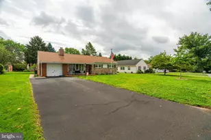 1711 Billview Dr, Lancaster, PA 17601 - Photo 3