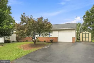 4 Barnhill Rd, Denver, PA 17517 - Photo 3