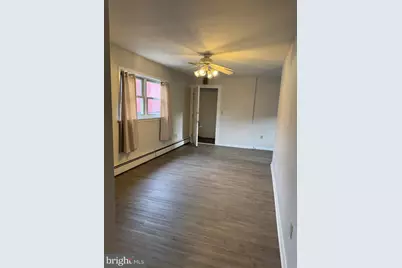114 W Main Street #3, Ephrata, PA 17522 - Photo 3