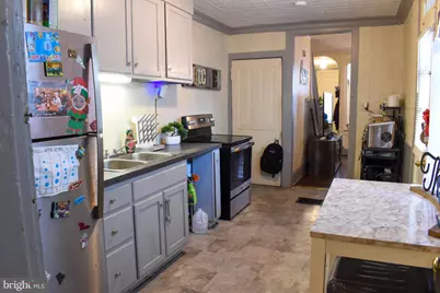 409 E Strawberry Street, Lancaster, PA 17602 - Photo 9