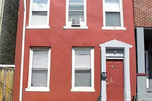 409 E Strawberry St, Lancaster, PA 17602 - Photo 1