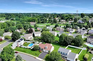 8 Barbara Ln, Lititz, PA 17543 - Photo 3