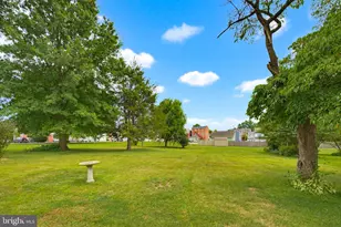 24 W Denlinger Ave, Strasburg, PA 17579 - Photo 23