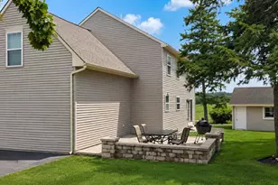 1176 N Strickler Rd, Manheim, PA 17545 - Photo 3