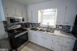 635 S 12th St, Columbia, PA 17512 - Photo 11