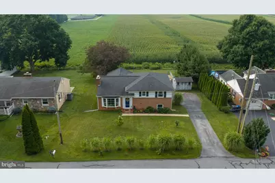 19 Pleasant Drive, Lancaster, PA 17602 - Photo 3