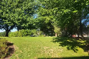 342 N Locust St, Lititz, PA 17543 - Photo 9
