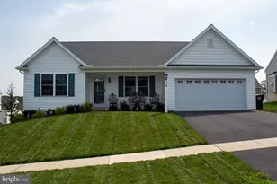 110 Creekside Dr, New Providence, PA 17560 - Photo 1