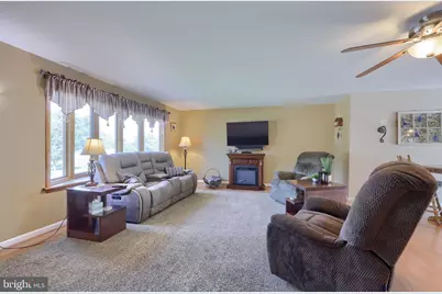 107 Broad, Akron, PA 17501 - Photo 7