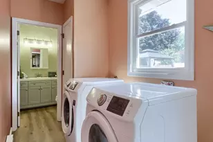 107 Broad, Akron, PA 17501 - Photo 31