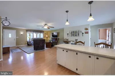 107 Broad, Akron, PA 17501 - Photo 3