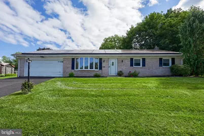 107 Broad, Akron, PA 17501 - Photo 1