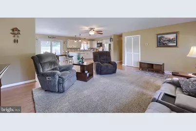 107 Broad, Akron, PA 17501 - Photo 11