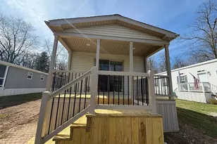 38 Lakeview Dr, Elizabethtown, PA 17022 - Photo 3