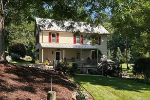 1569 Stonemill Dr, Elizabethtown, PA 17022 - Photo 1