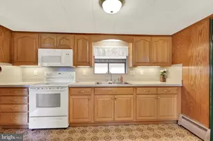 357 Twin County Rd, Morgantown, PA 19543 - Photo 7