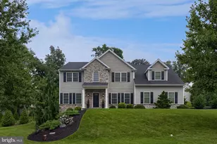 111 Crimson Ln, Elizabethtown, PA 17022 - Photo 1