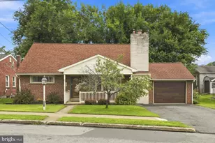 821 Ridge Ave, Columbia, PA 17512 - Photo 1