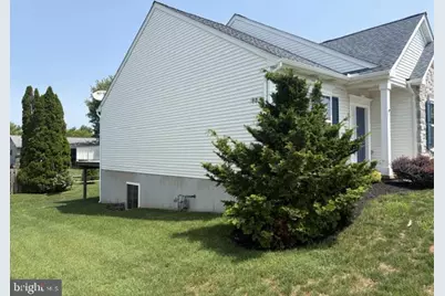 232 Charlan Boulevard, Mount Joy, PA 17552 - Photo 3