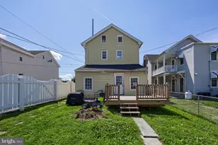 111 W Franklin St, Ephrata, PA 17522 - Photo 15