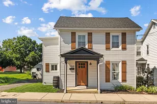 1368 Apple St, Ephrata, PA 17522 - Photo 1