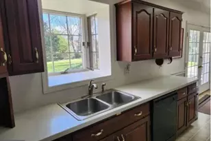 1976 Sterling Pl, Lancaster, PA 17601 - Photo 3