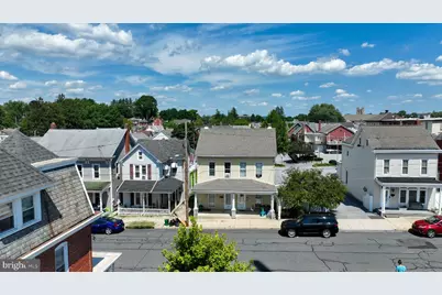 111 W Franklin Street, Ephrata, PA 17522 - Photo 5