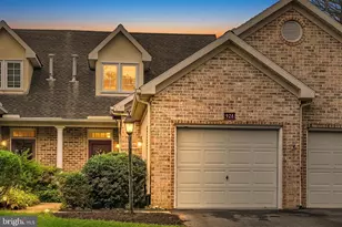 928 Rivergate Ct, Millersville, PA 17551 - Photo 3