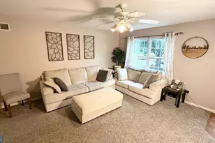 100 Meadowcroft Dr, Lancaster, PA 17603 - Photo 5