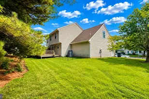 100 Meadowcroft Dr, Lancaster, PA 17603 - Photo 17