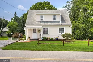 30 Baumgardner Rd, Willow Street, PA 17584 - Photo 1