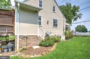 30 Baumgardner Rd, Willow Street, PA 17584 - Photo 5