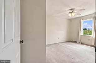313 Willow Ln, New Holland, PA 17557 - Photo 25