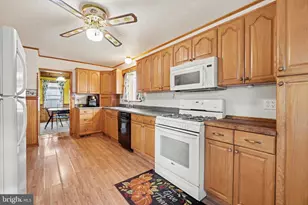 212 Wecaf Rd, New Holland, PA 17557 - Photo 5