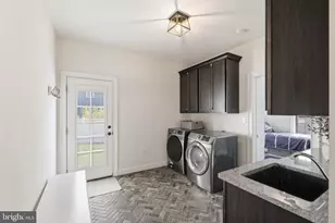 5 Alexa Dr, Lititz, PA 17543 - Photo 33
