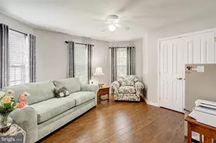 1050 Cambridge Dr, Manheim, PA 17545 - Photo 9