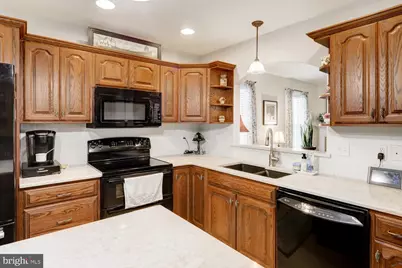 1050 Cambridge Drive, Manheim, PA 17545 - Photo 13