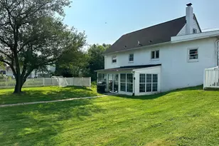 35 Meadow Ln, Lancaster, PA 17601 - Photo 3