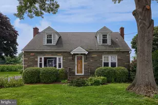 9 Barbara Ave, Willow Street, PA 17584 - Photo 3