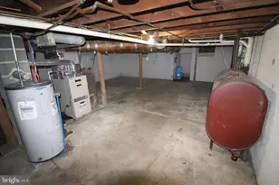 634 E 28th Division Hwy, Lititz, PA 17543 - Photo 23