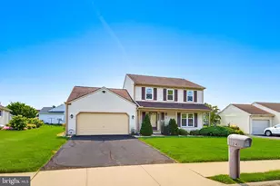 214 Mentzer Ave, New Holland, PA 17557 - Photo 3