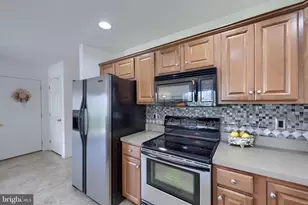 524 Thornberry Ln, Lititz, PA 17543 - Photo 13