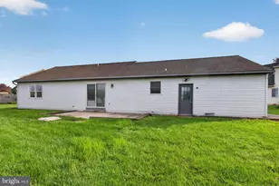 209 Birch Cir, New Holland, PA 17557 - Photo 21