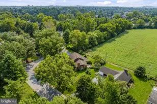 1230 Country Club Dr, Lancaster, PA 17601 - Photo 19