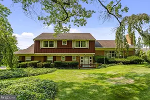 1230 Country Club Dr, Lancaster, PA 17601 - Photo 1