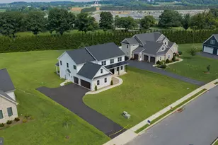 513 Cheltenham Ct, Lititz, PA 17543 - Photo 5
